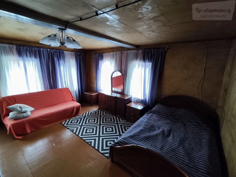 Центральная улица, 16