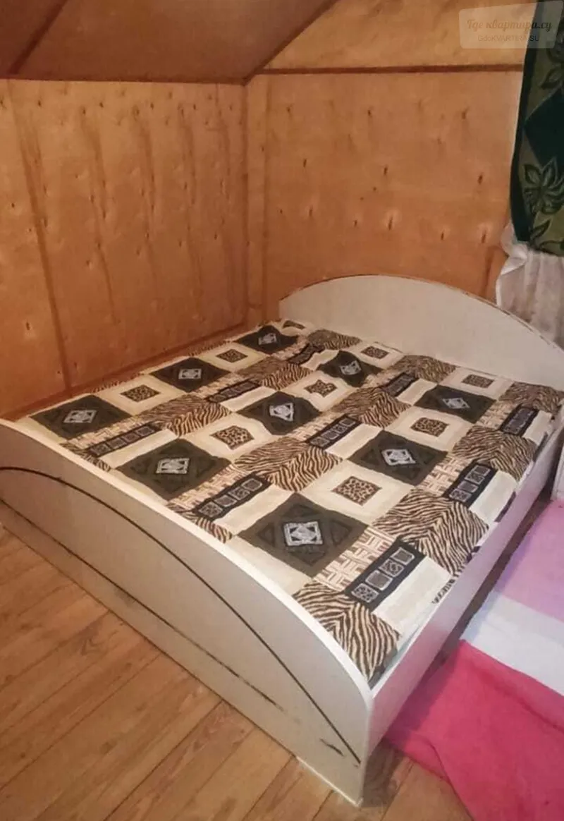 Центральная улица, 16