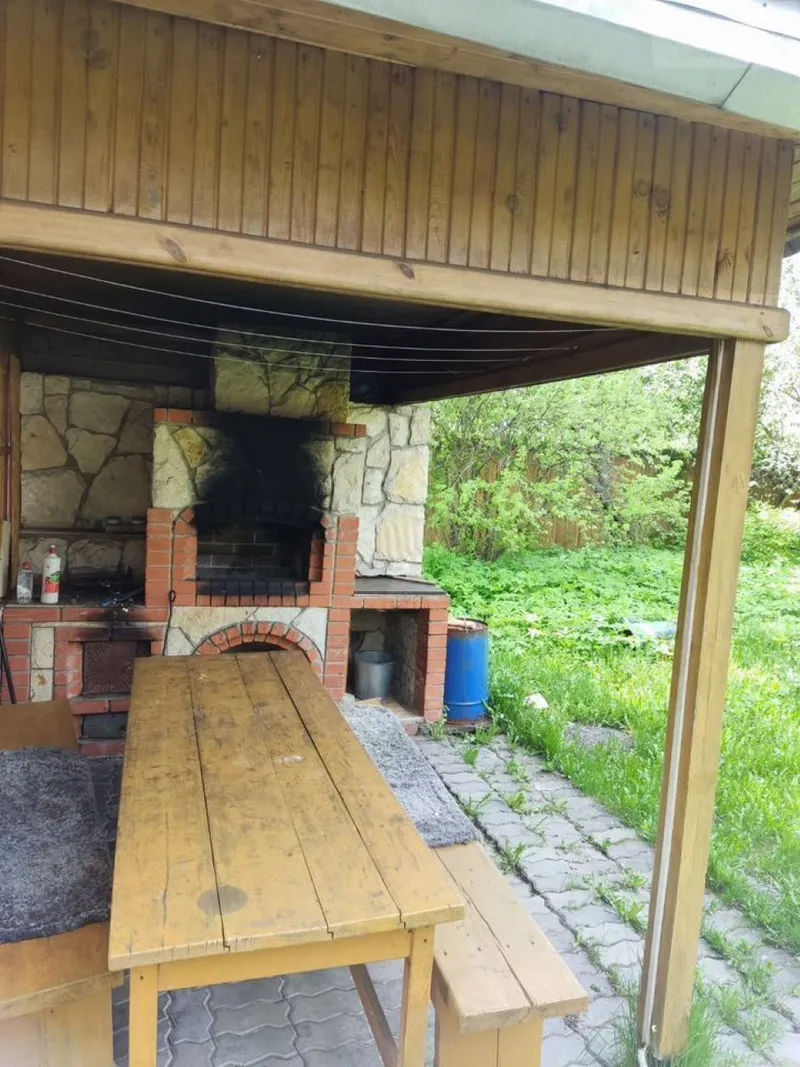 Центральная улица, 16