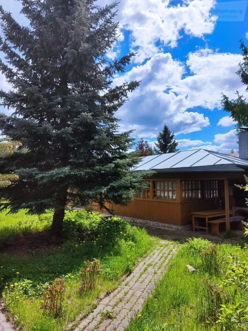 Центральная улица, 16