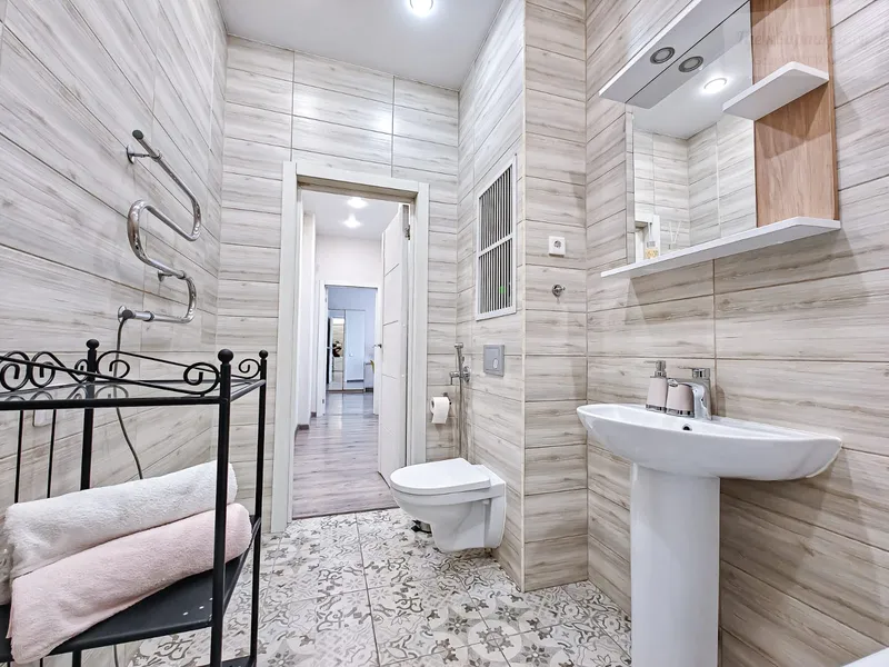 улица Сакко и Ванцетти, 77