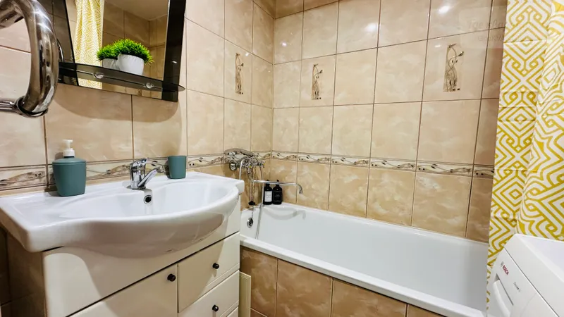 улица Космонавта Беляева, 35