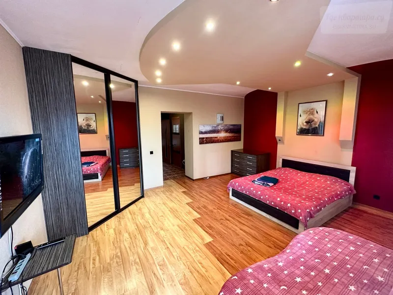 улица 50 лет Октября, 1А