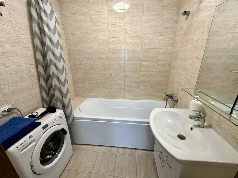 улица Дмитрия Менделеева, 2