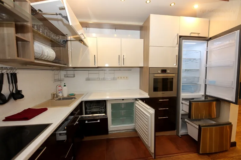 Комсомольская улица, 75