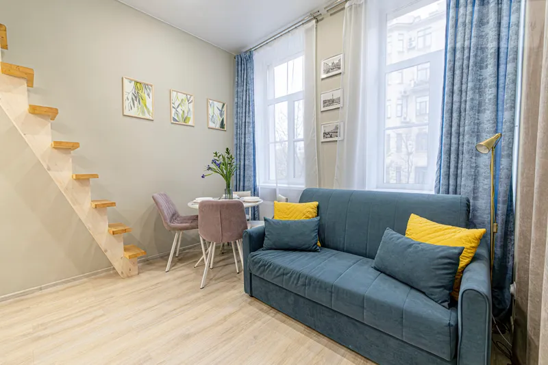 10-я линия Васильевского острова, 5/37