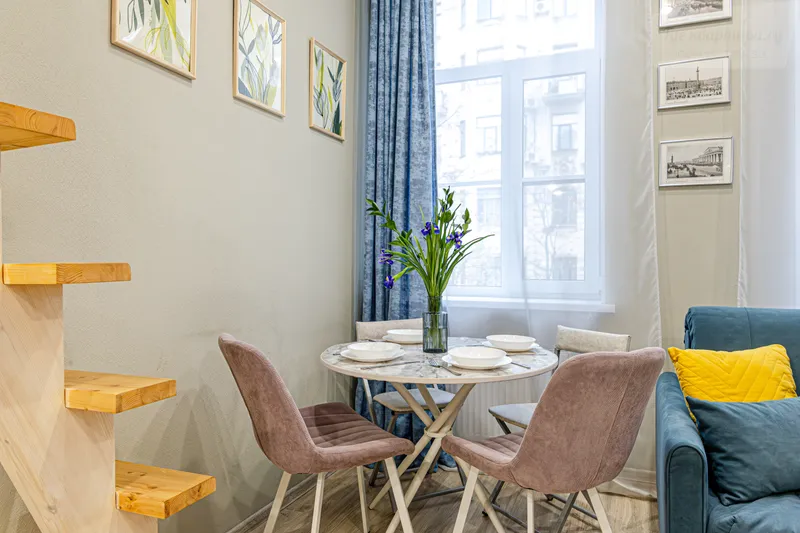 10-я линия Васильевского острова, 5/37