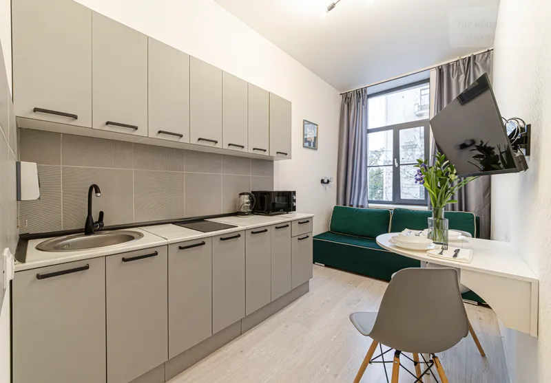 10-я линия Васильевского острова, 5/37