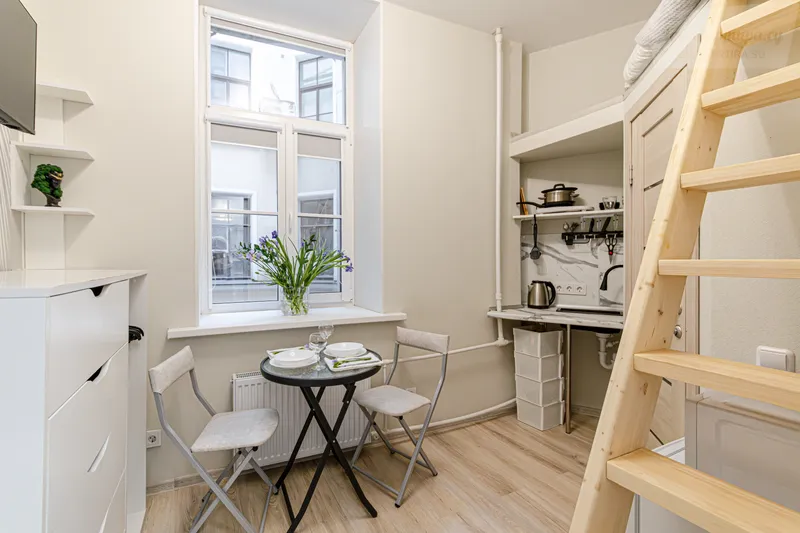 10-я линия Васильевского острова, 5/37