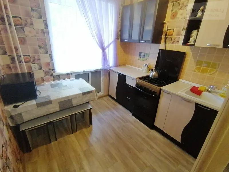 улица Георгия Исакова, 130