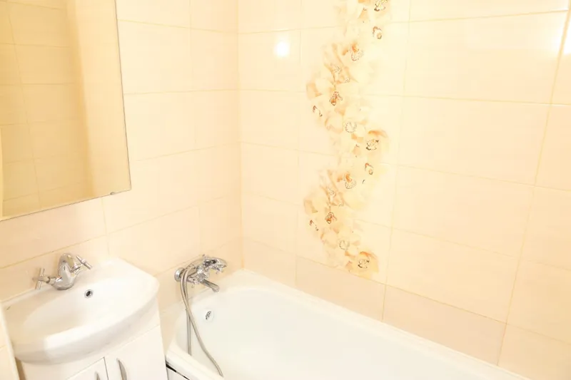 улица Космонавтов, 36