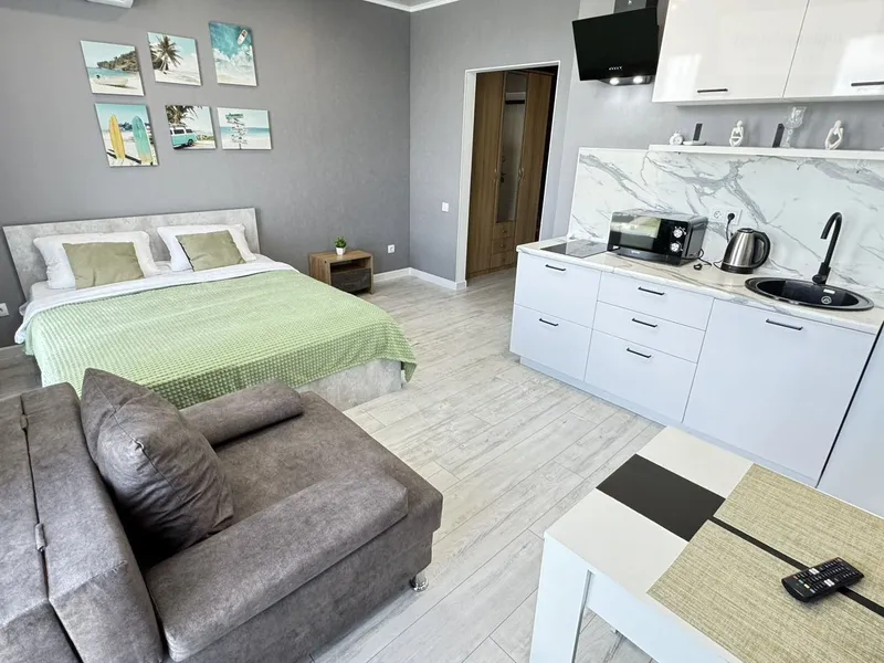 Новгородская улица, 3