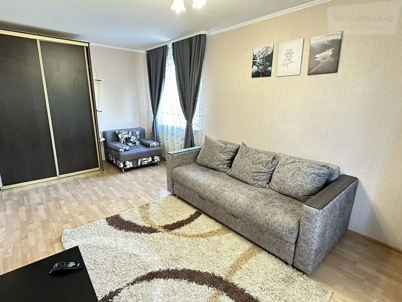 улица Республики, 180