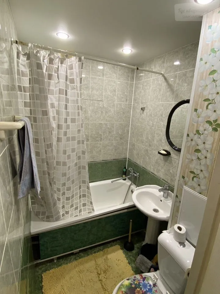 улица Республики, 180