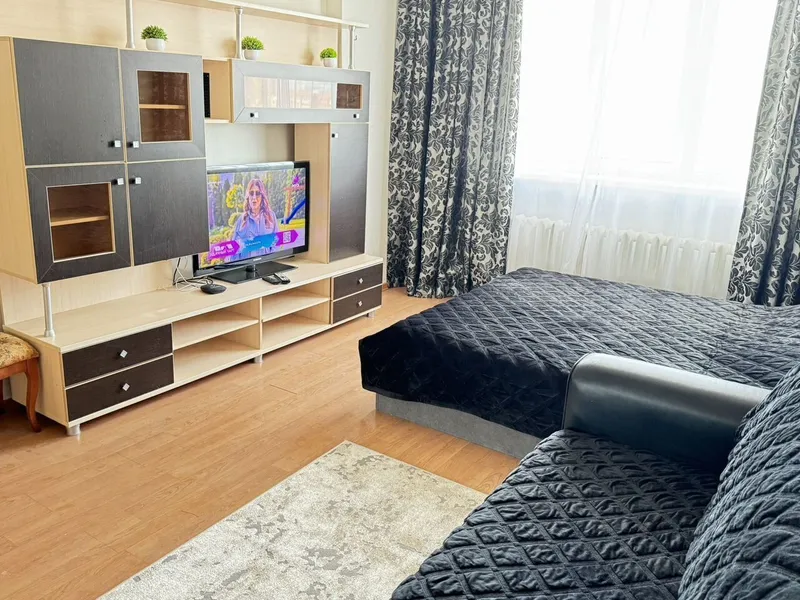 Харьковская улица, 27