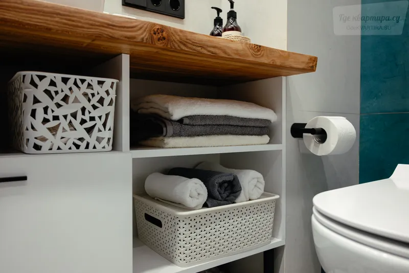 Нижне-Волжская набережная, 1