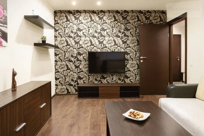 Уссурийская улица, 2