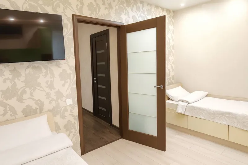 Уссурийская улица, 2