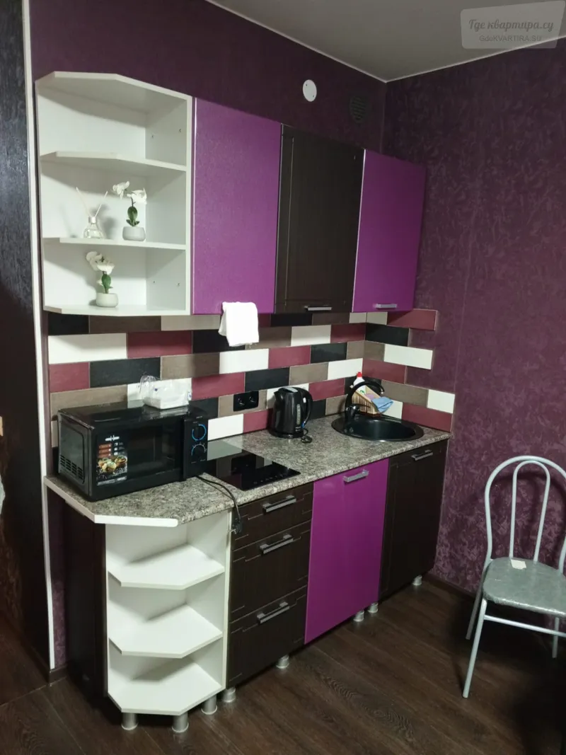 Колмовская набережная, 83