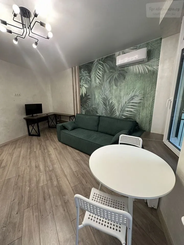 Фото квартиры: улица Лётчика Колесниченко, 65А