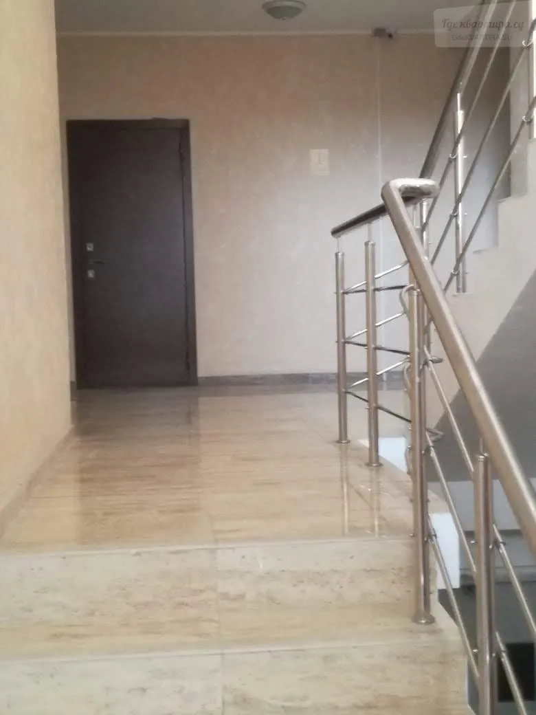 Старонасыпная улица, 23