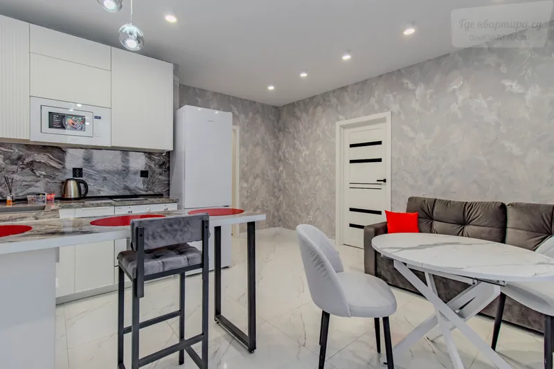 Комсомольское шоссе, 9