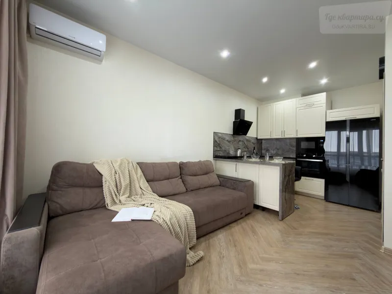 улица Ясный Берег, 1/1