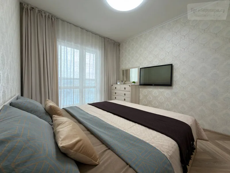 улица Ясный Берег, 1/1