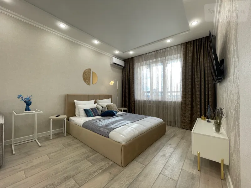 Проточная улица, 6