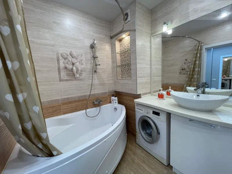 Проточная улица, 6