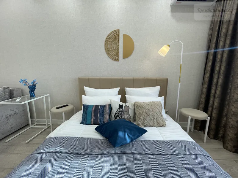 Проточная улица, 6