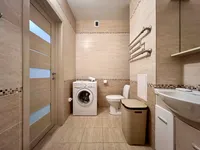 Казбекская улица, 1