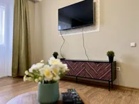 Казбекская улица, 1