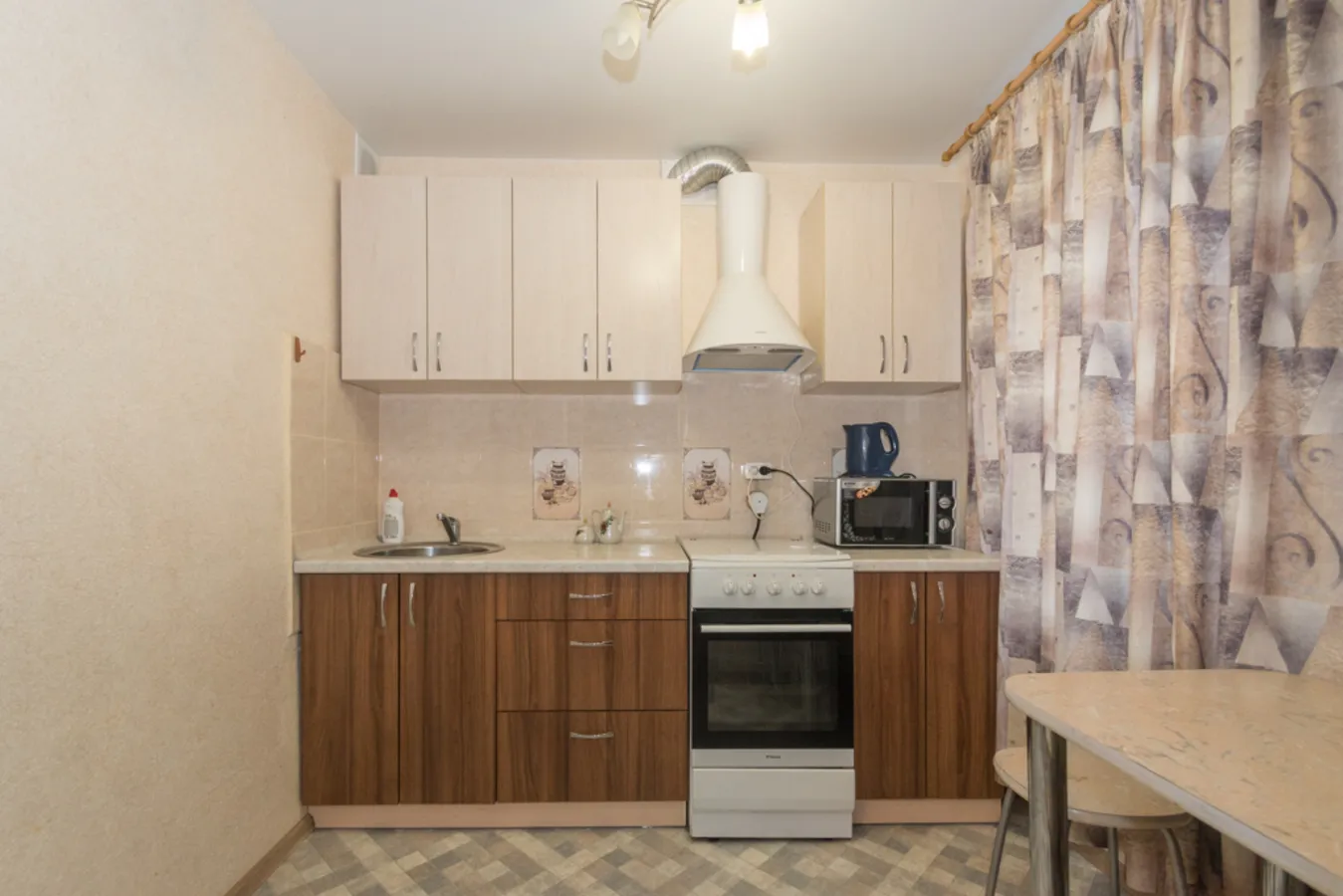 улица Бориса Богаткова, 228