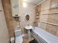 улица Авиаторов, 38