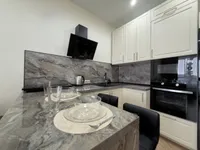 улица Ясный Берег, 1/1